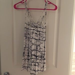 NWOT Olive & Oak Strappy Marble Tank